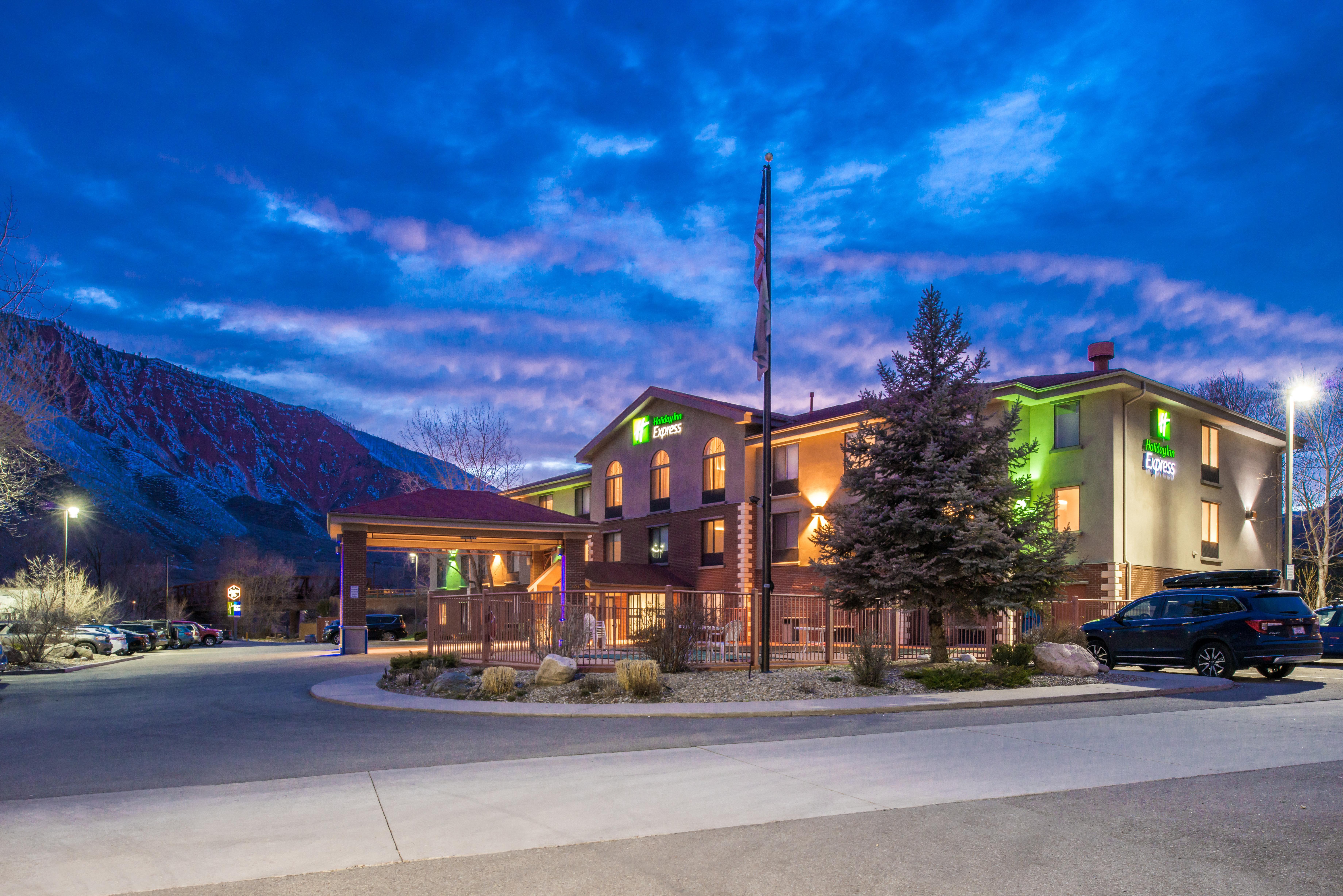 Holiday Inn Express Glenwood Springs Aspen Area, An Ihg Hotel Exterior foto